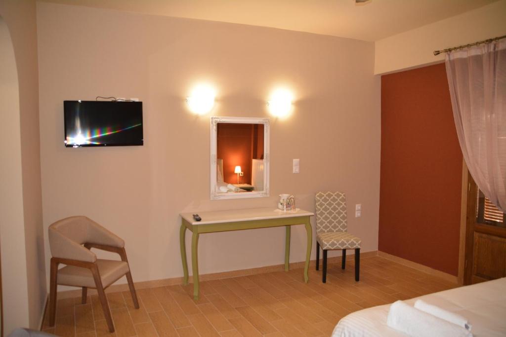 ZAROUCHLA INN room 6